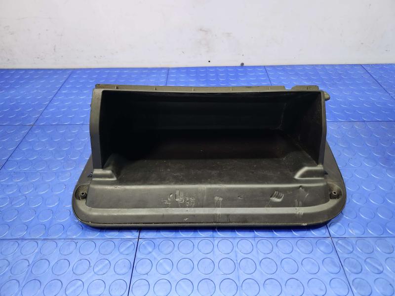 2015 Toyota Prius Glove Box