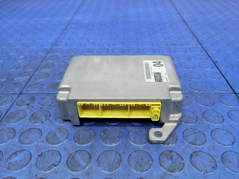2003 Toyota 4Runner SRS Restraint Control Module Genuine OEM 8917035180