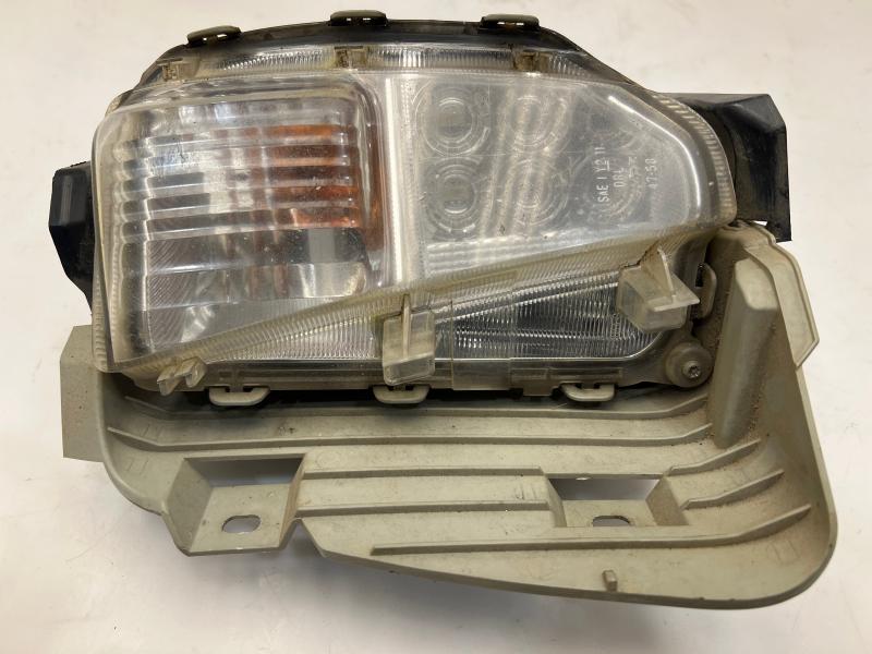2012 Toyota Prius Fog/Mark/Park/Turn Light/Lamp