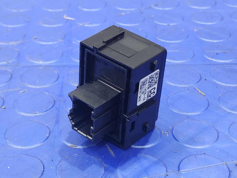 2019 Jaguar F-Pace Door Switch Front