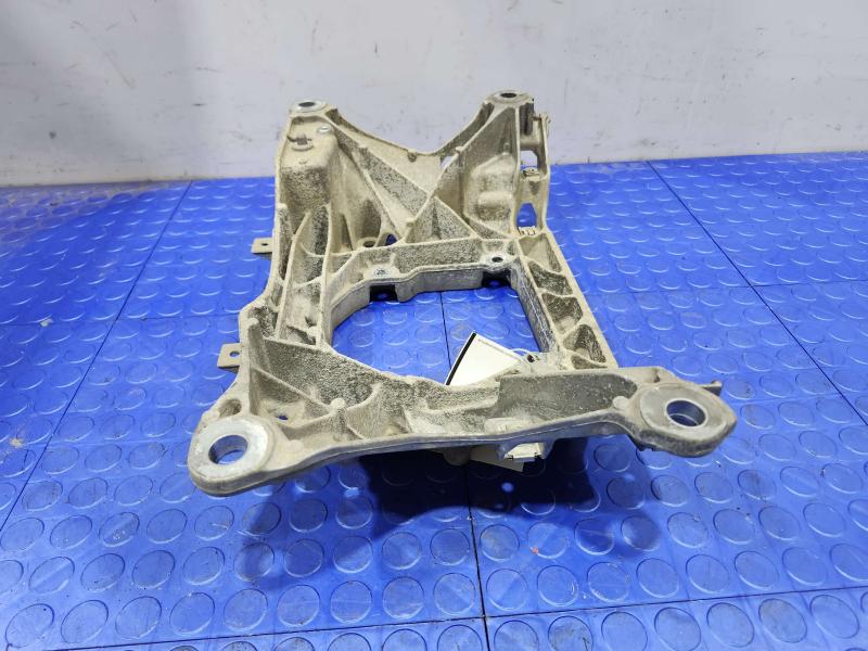 2017-2021 Audi Q7 Automatic Transmission Crossmember Genuine OEM 4M0399263P