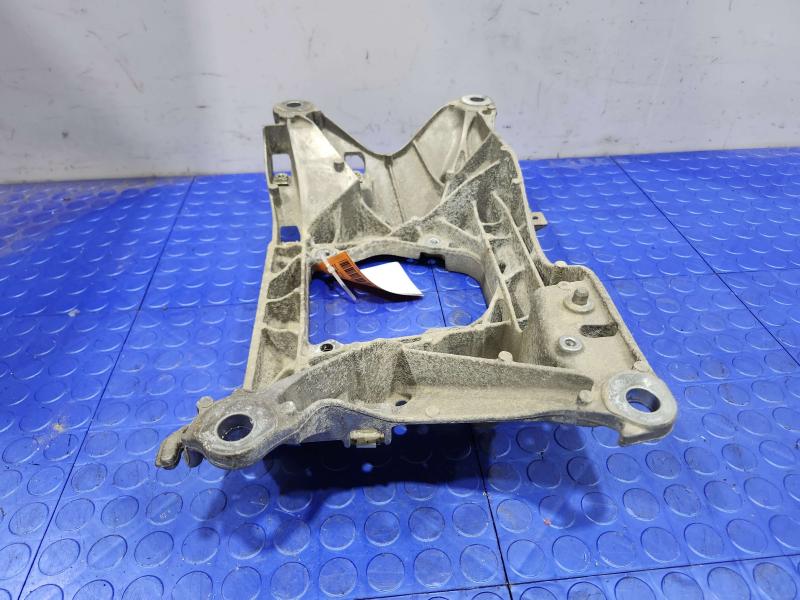 2017-2021 Audi Q7 Automatic Transmission Crossmember Genuine OEM 4M0399263P