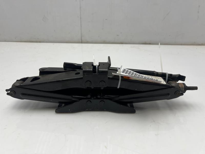 2003 - 2005 Lincoln Aviator Spare Tire Tools Jack Kit Assembly OEM