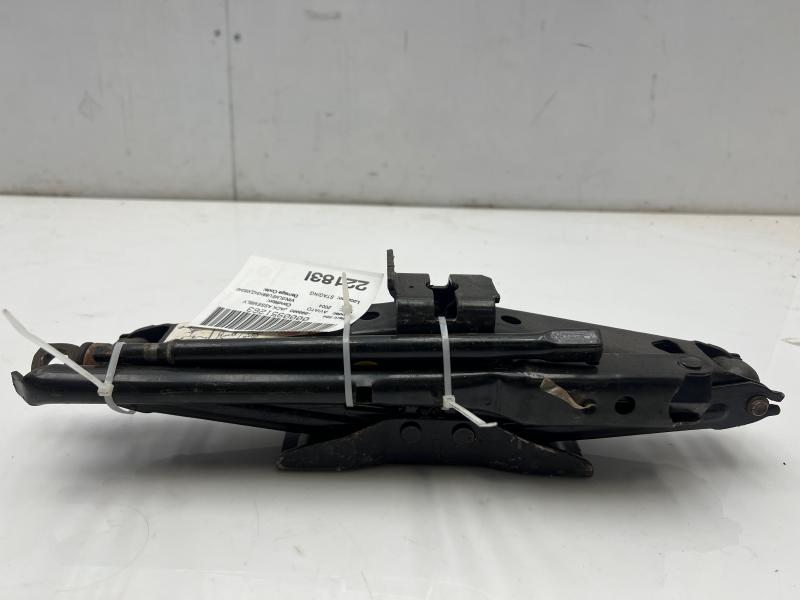 2003 - 2005 Lincoln Aviator Spare Tire Tools Jack Kit Assembly OEM
