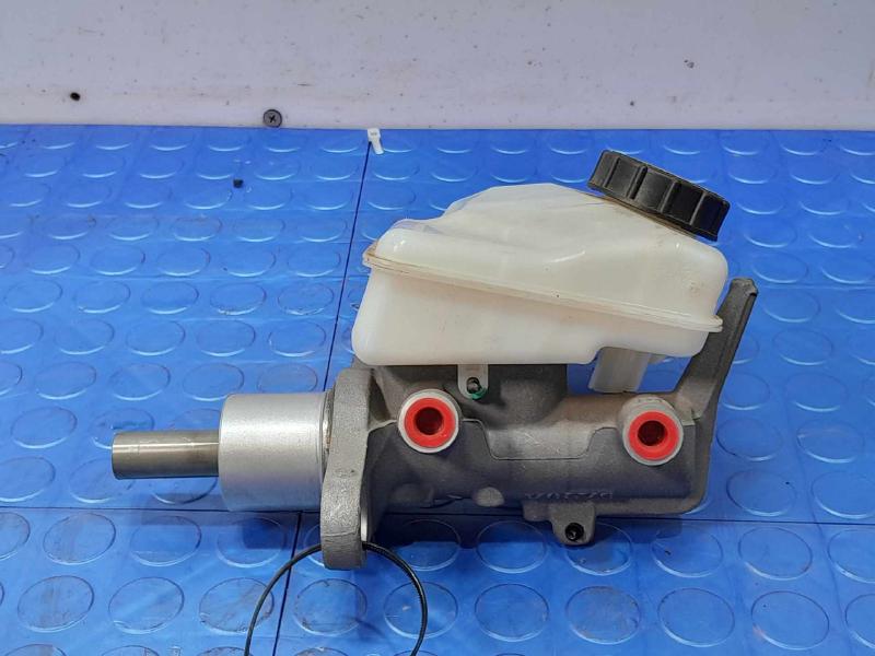 2017-2018 Volvo S90 V90 Brake Master Cylinder Assembly Genuine OEM 360125256
