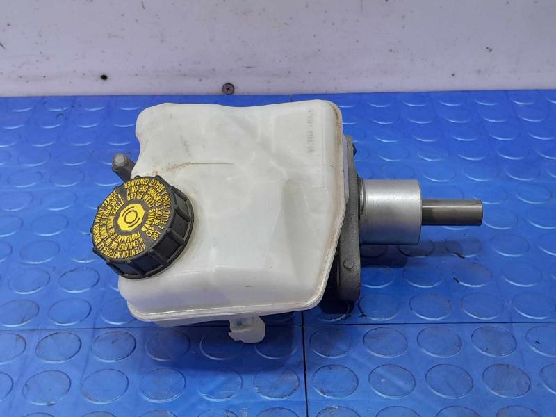 2017-2018 Volvo S90 V90 Brake Master Cylinder Assembly Genuine OEM 360125256