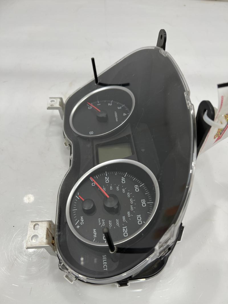 2013 Subaru XV Crosstrek CVT Instrument Cluster Speedometer OEM 85002FJ900
