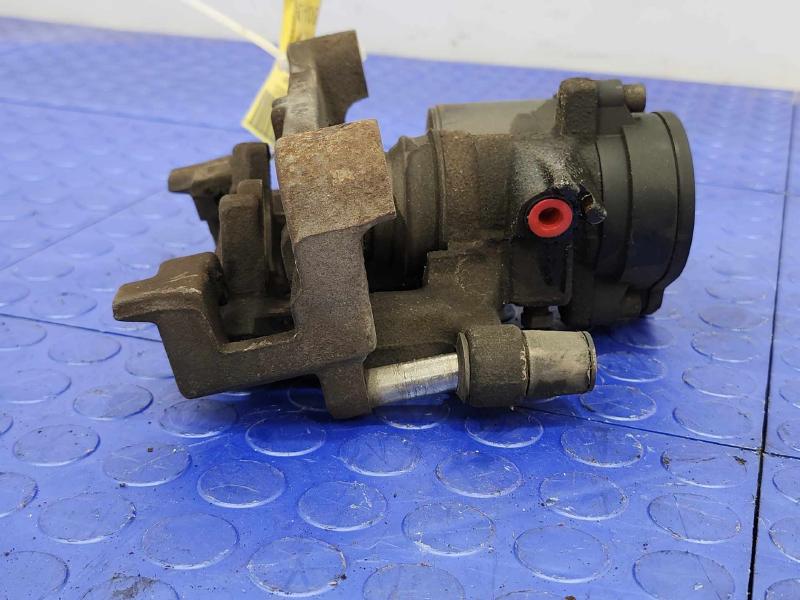 2016 Subaru Legacy Caliper