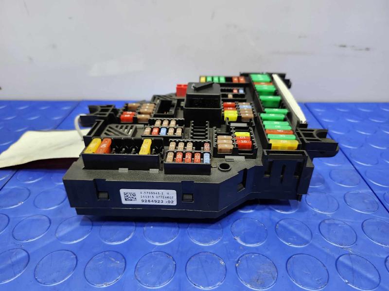 2016 BMW 528I Engine Fuse Box