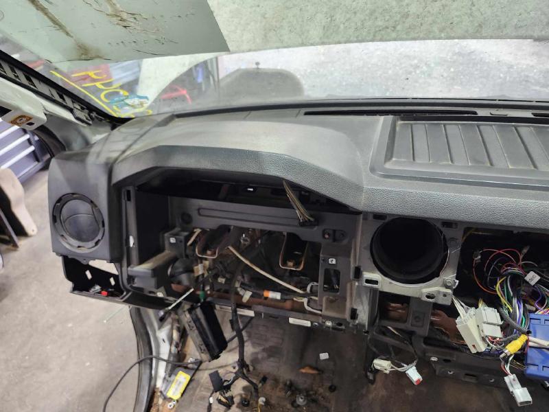2011 Ford F-250 Super Duty Dash Panel