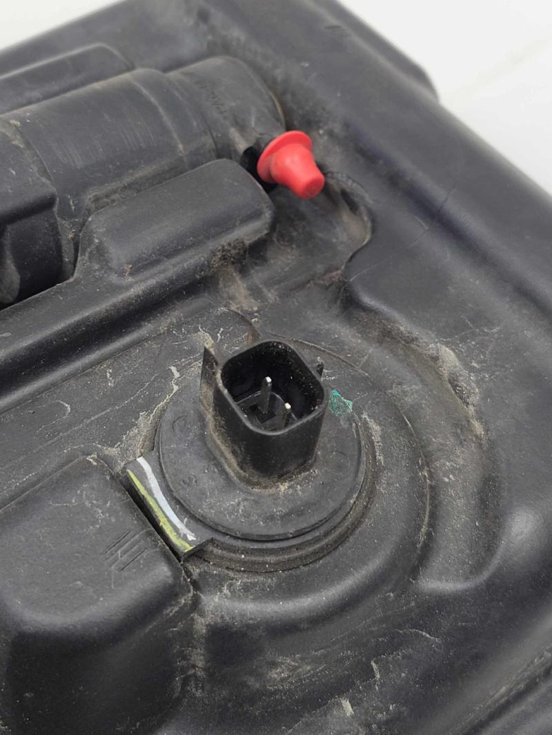 2015 Chrysler 200 Washer Bottle