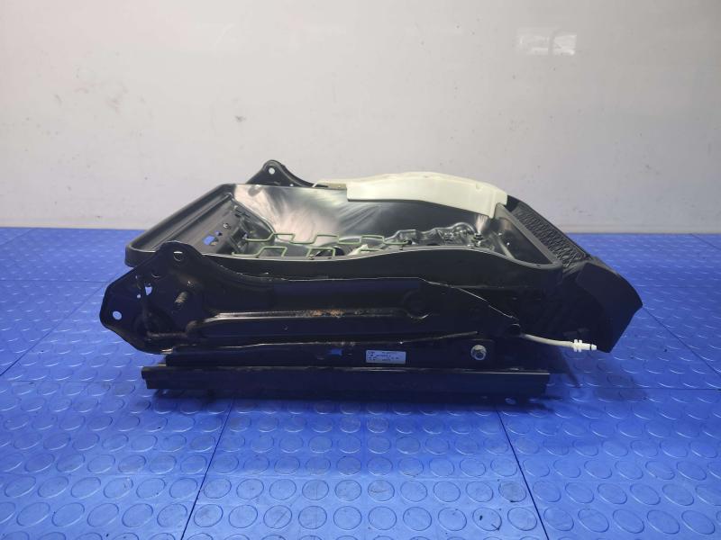 2006 Mercedes CLS-Class Seat Track