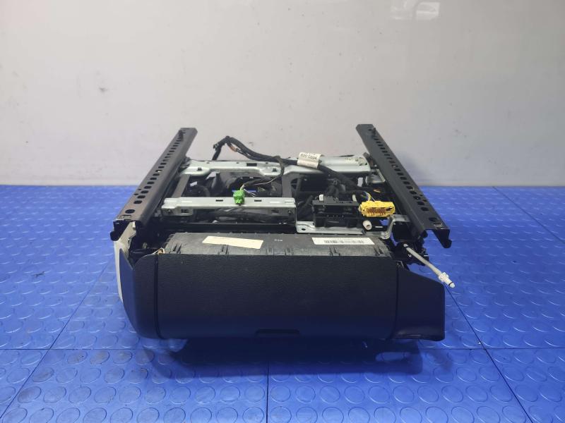 2006 Mercedes CLS-Class Seat Track