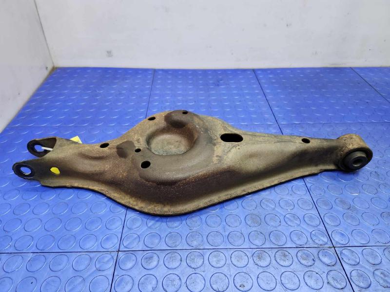 2013 Ford Taurus Lower Control Arm Rr