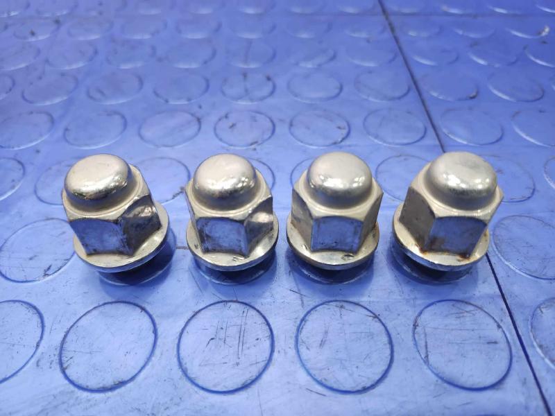 2017 Hyundai Accent Lug Nuts