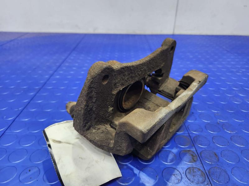 2005 Lexus RX 330 Caliper