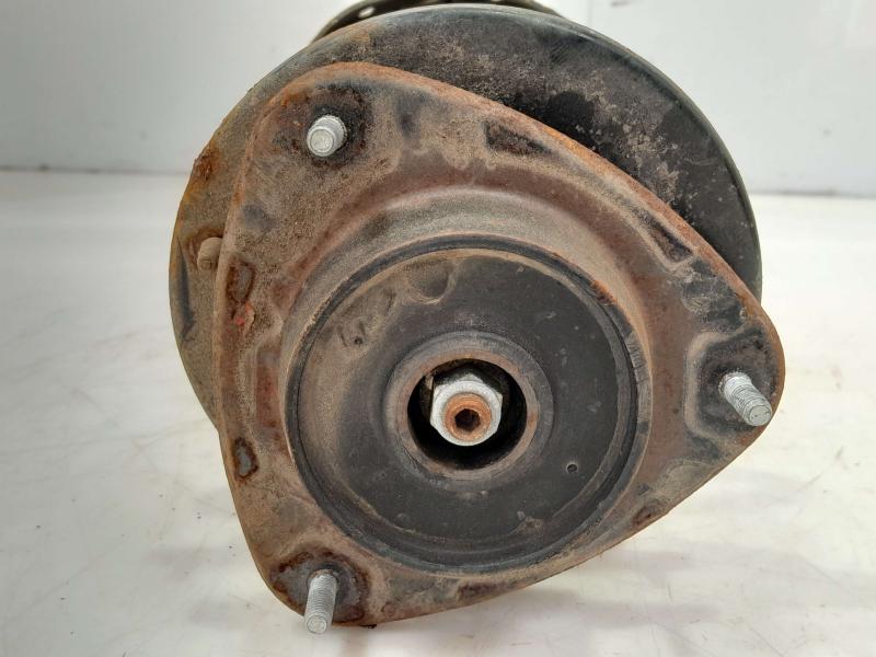 2005 - 2009 Subaru Outback Front Strut Assembly RH Passenger Side OEM