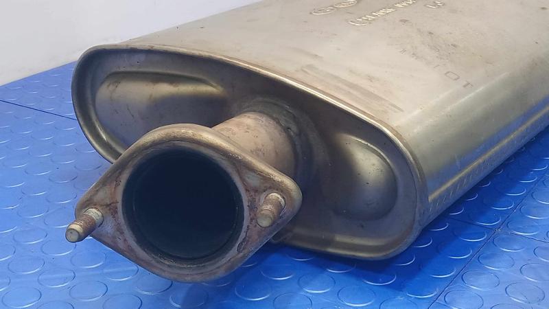 2015-2018 Kia Sorento 3.3L AWD Center Intermediate Exhaust Muffler OEM 28650C6200