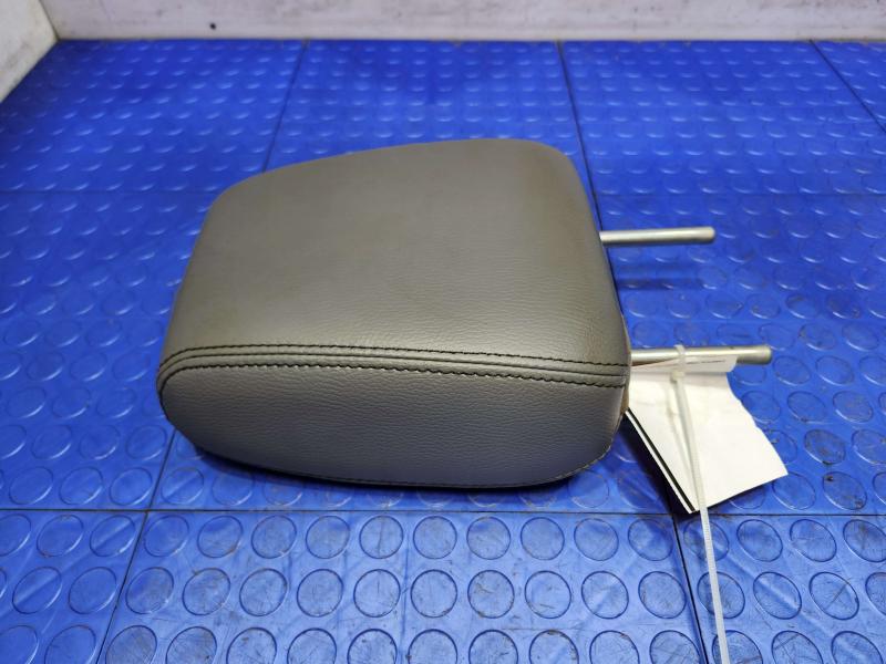 2012 Ford F-250 Super Duty Headrest