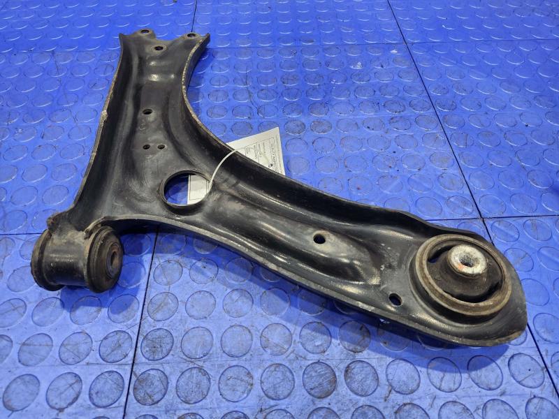 2020 Volkswagen Passat Lower Control Arm Front