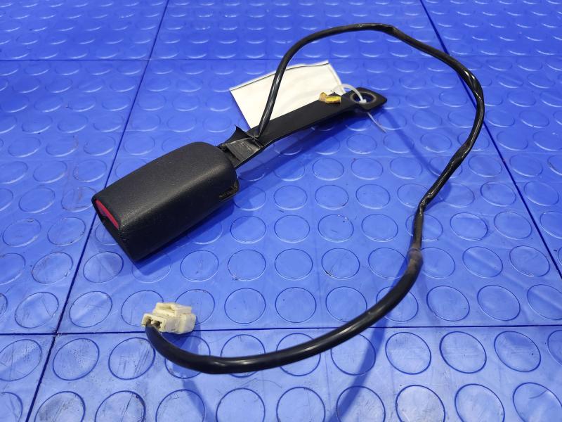 2012 Subaru Legacy Front Seat Belt