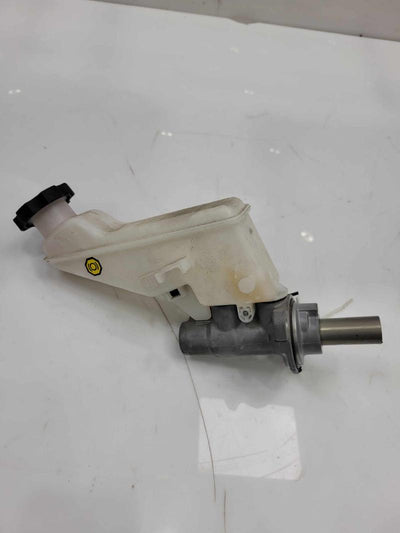 2017 - 2019 Hyundai Elantra Sedan Brake Master Cylinder Assembly OEM 58510F2400