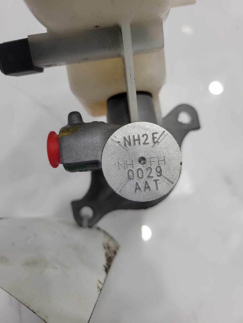 2017 - 2019 Hyundai Elantra Sedan Brake Master Cylinder Assembly OEM 58510F2400