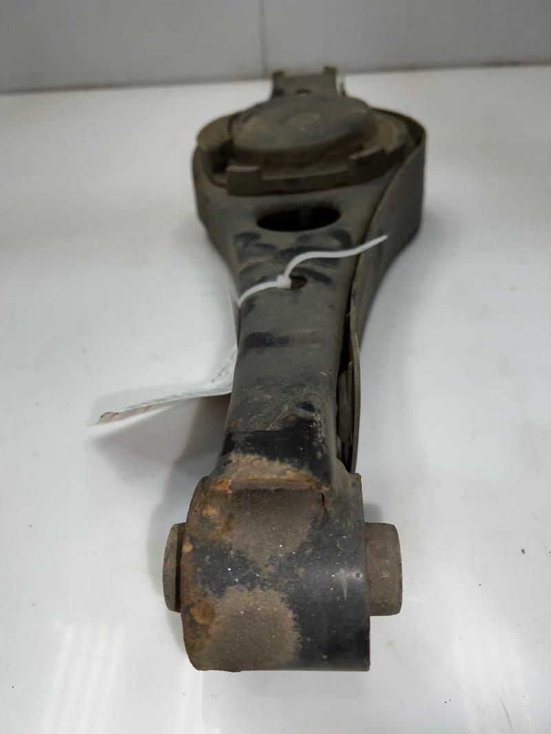 2016 Kia Sedona Lower Control Arm Rr