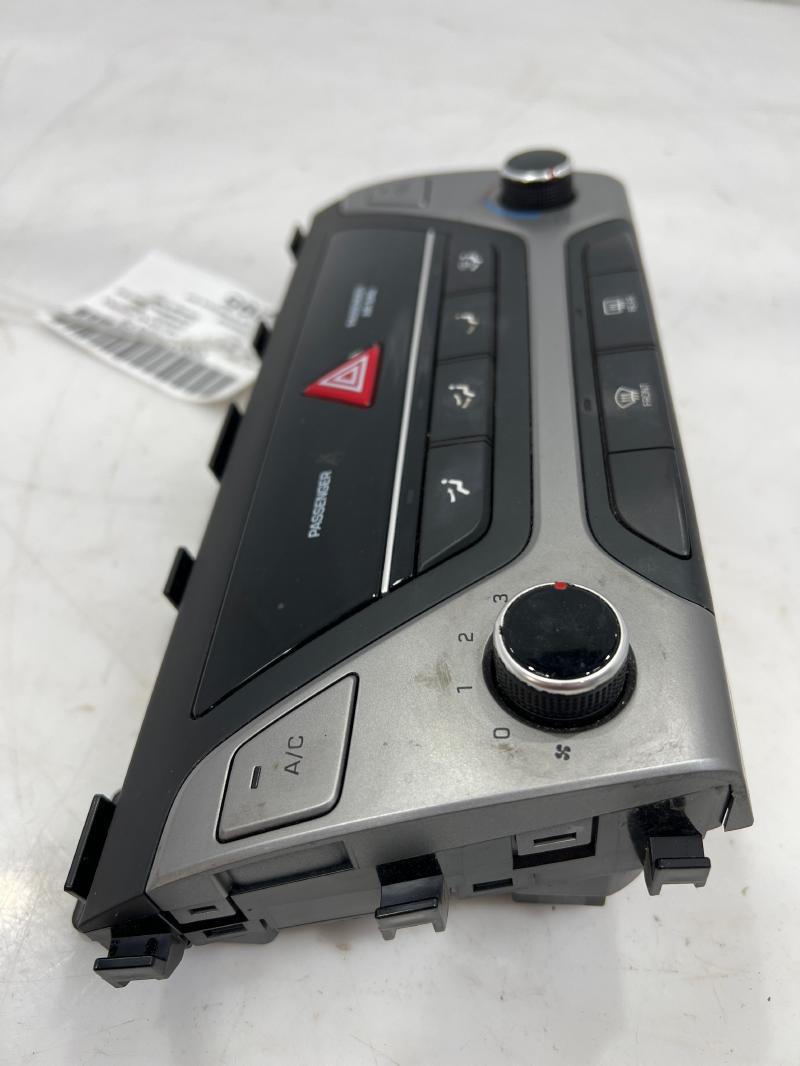 2017 Hyundai Elantra Heater A/C Control