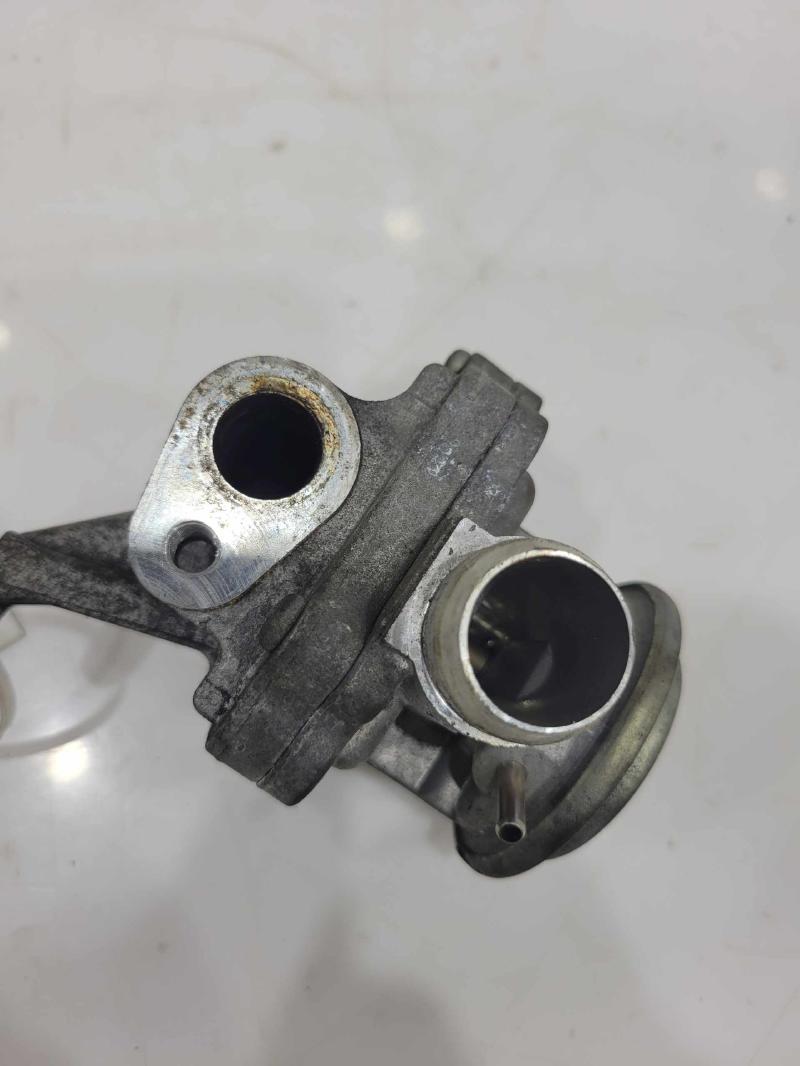 2010 Mercedes E-Class Exhaust Gas Valve