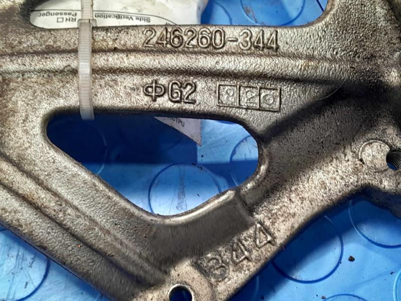 2004 Toyota Tundra A/C Compressor Bracket