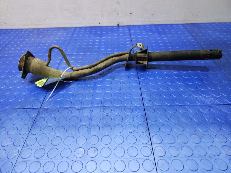 2003 Lincoln Town Car Fuel Filler Neck