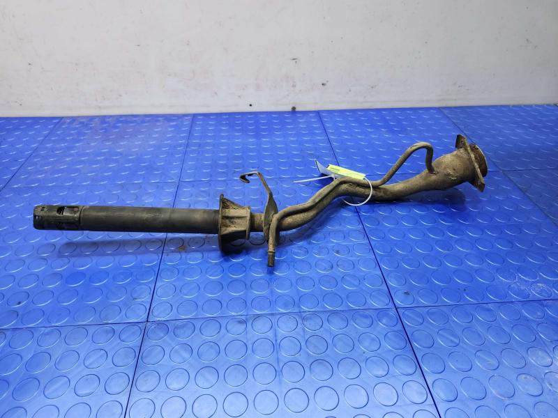 2003 Lincoln Town Car Fuel Filler Neck