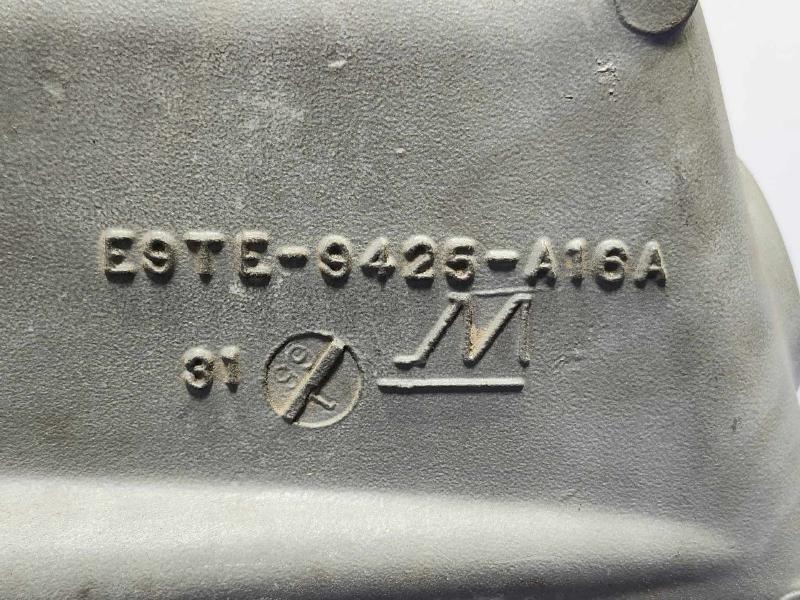 1993 Ford F-150 Intake Manifold