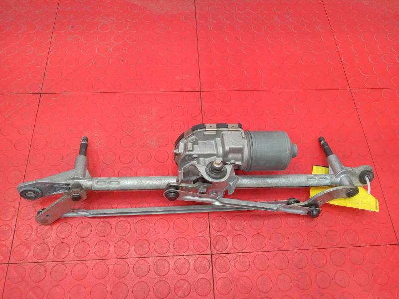 2016 Chrysler 200 Wiper Motor Front