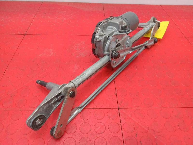 2016 Chrysler 200 Wiper Motor Front