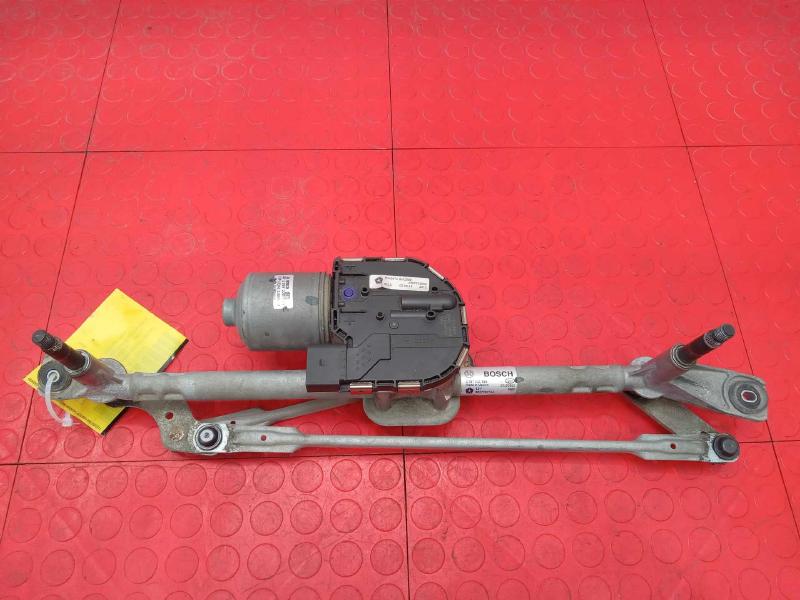 2016 Chrysler 200 Wiper Motor Front