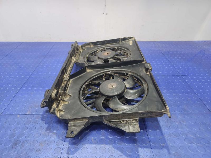 2006-2007 Dodge Caravan Engine Cooling Fan Assembly Genuine OEM 04677695AB