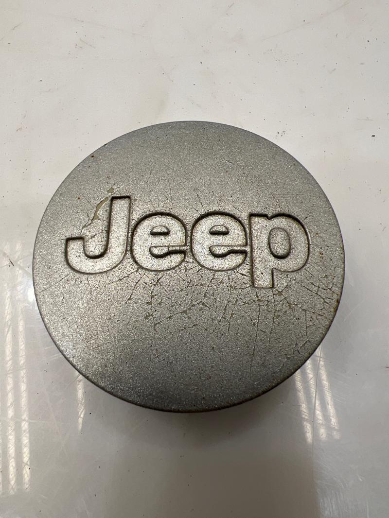 1998 Jeep Cherokee Center Cap