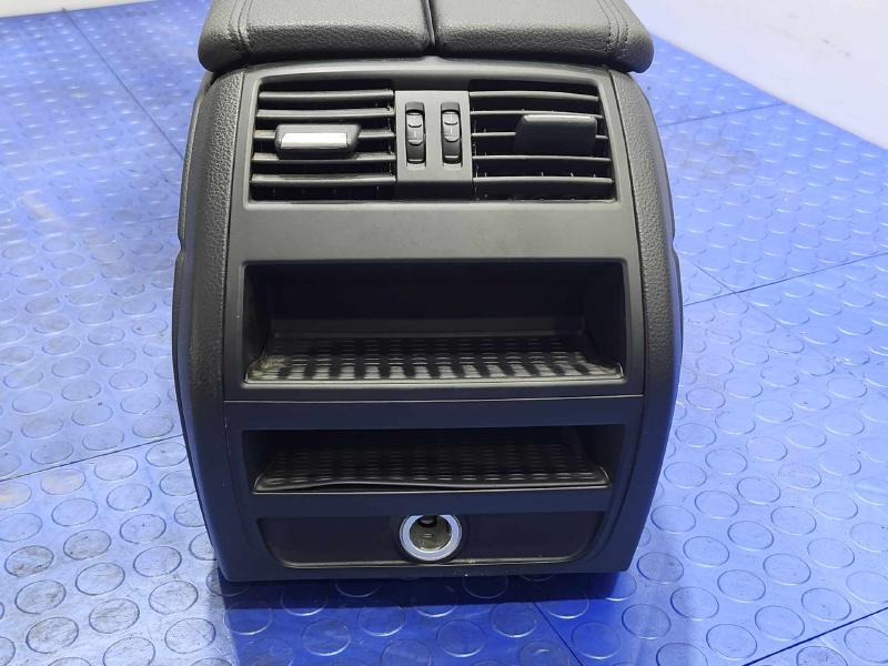 2016 BMW 528I Front Console