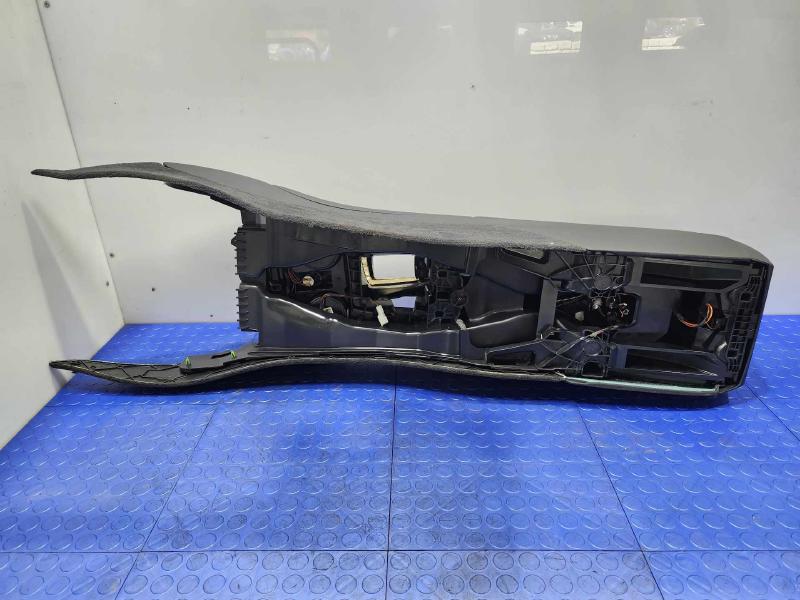 2016 BMW 528I Front Console