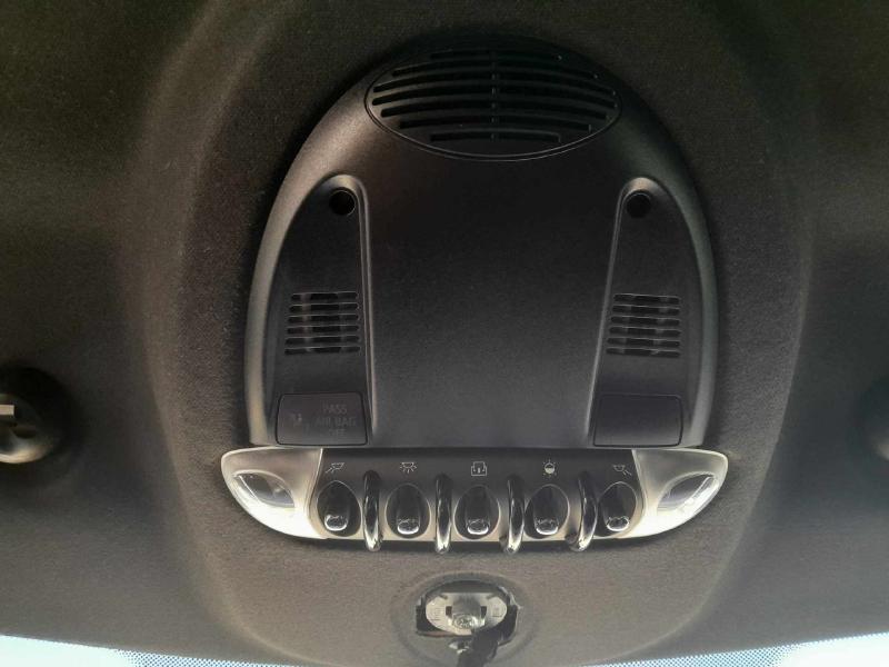 2014 MINI Paceman Front Console