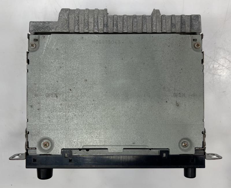 1998 Toyota RAV4 Audio & Visual Equip.(Radio)