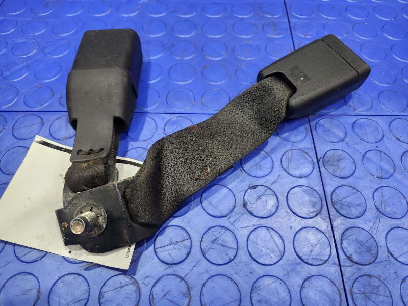 2012 Subaru Legacy Rear Seat Belt