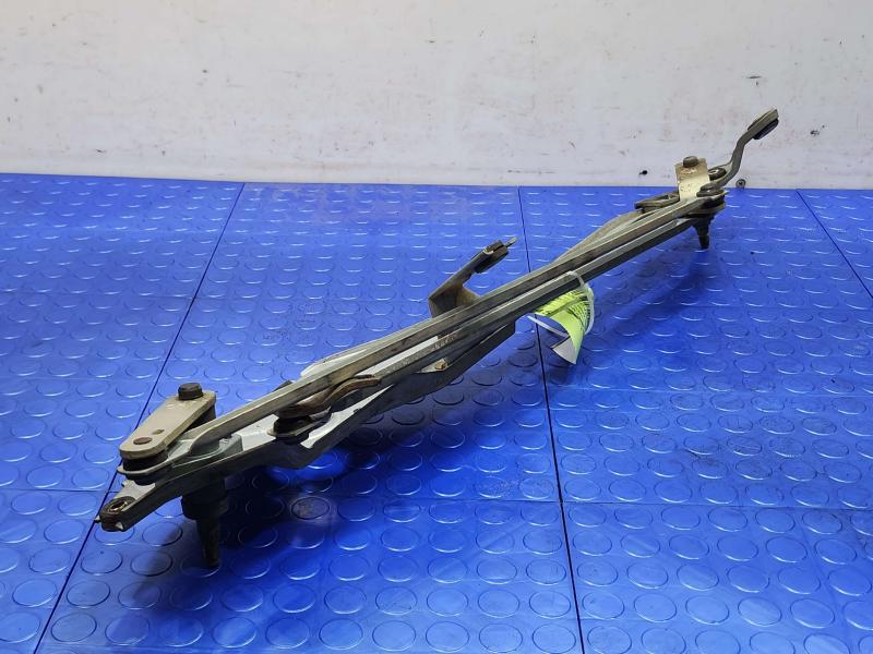 2003-2004 Lincoln Towncar Windshield Wiper Linkage Transmission OEM 3W1Z17566AA