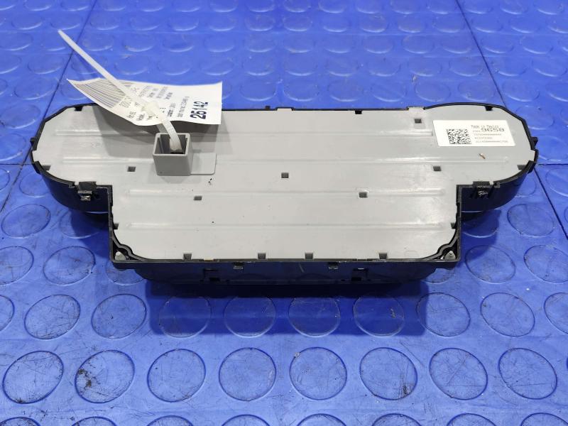 2015 GMC Yukon XL Heater A/C Control