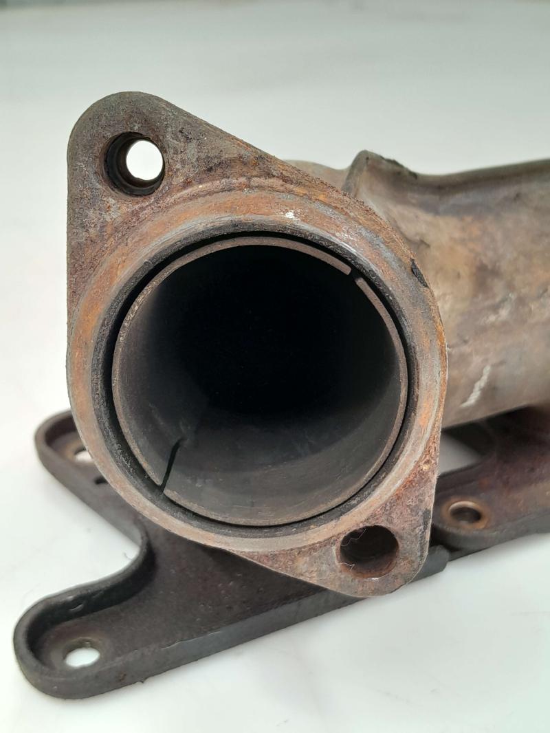 2008 Mercedes ML-Class Exhaust Manifold