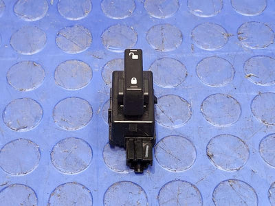 2014 Ford Mustang Door Switch Front