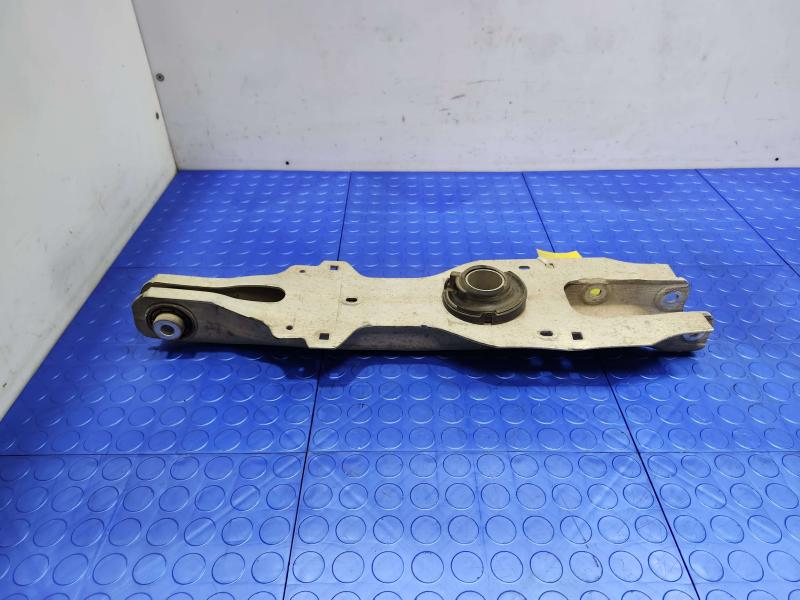 2020 Ford Escape Lower Control Arm Rr