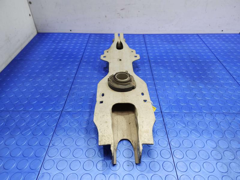 2020 Ford Escape Lower Control Arm Rr